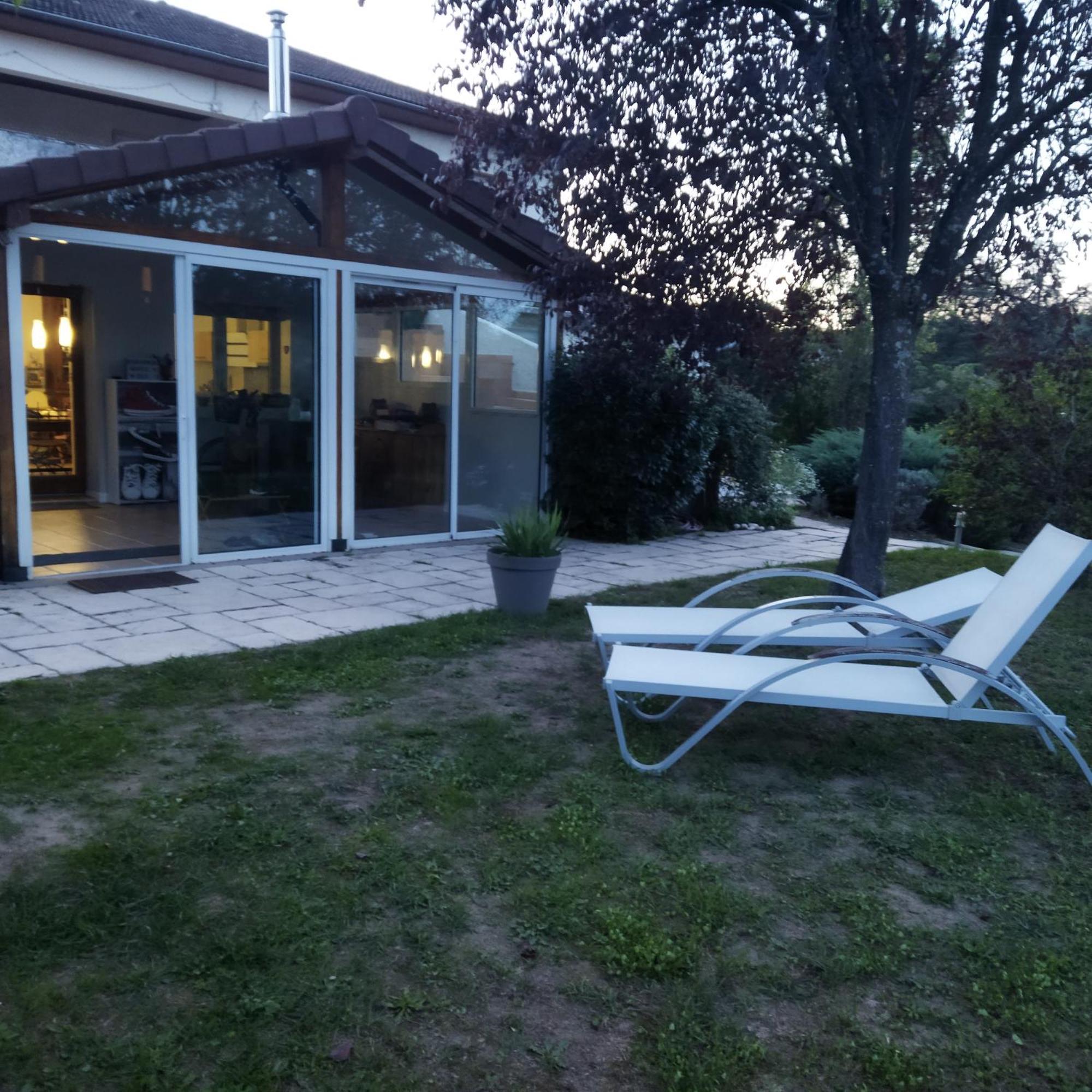 Chambre Dans Un Ecrin De Verdure Dommartin  Екстериор снимка